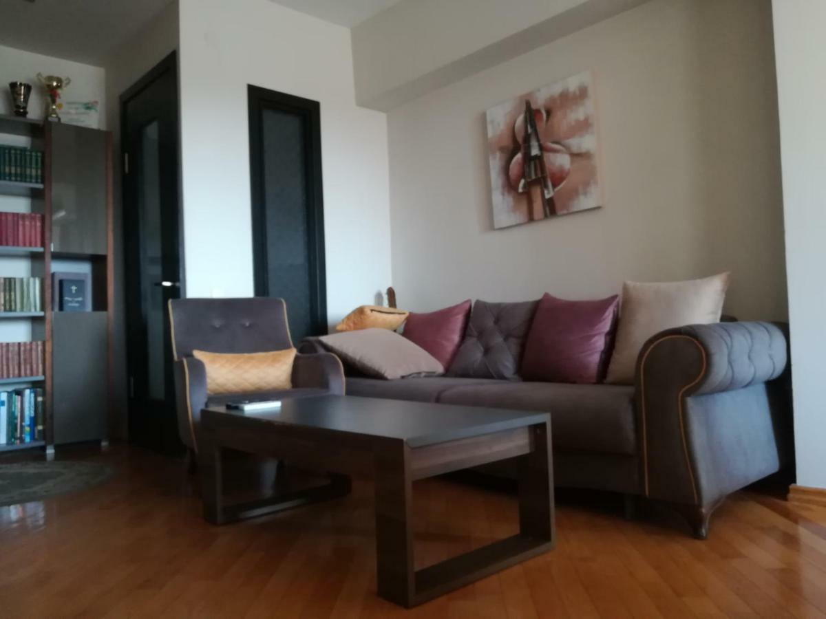 Davka Apartments Batumi Esterno foto