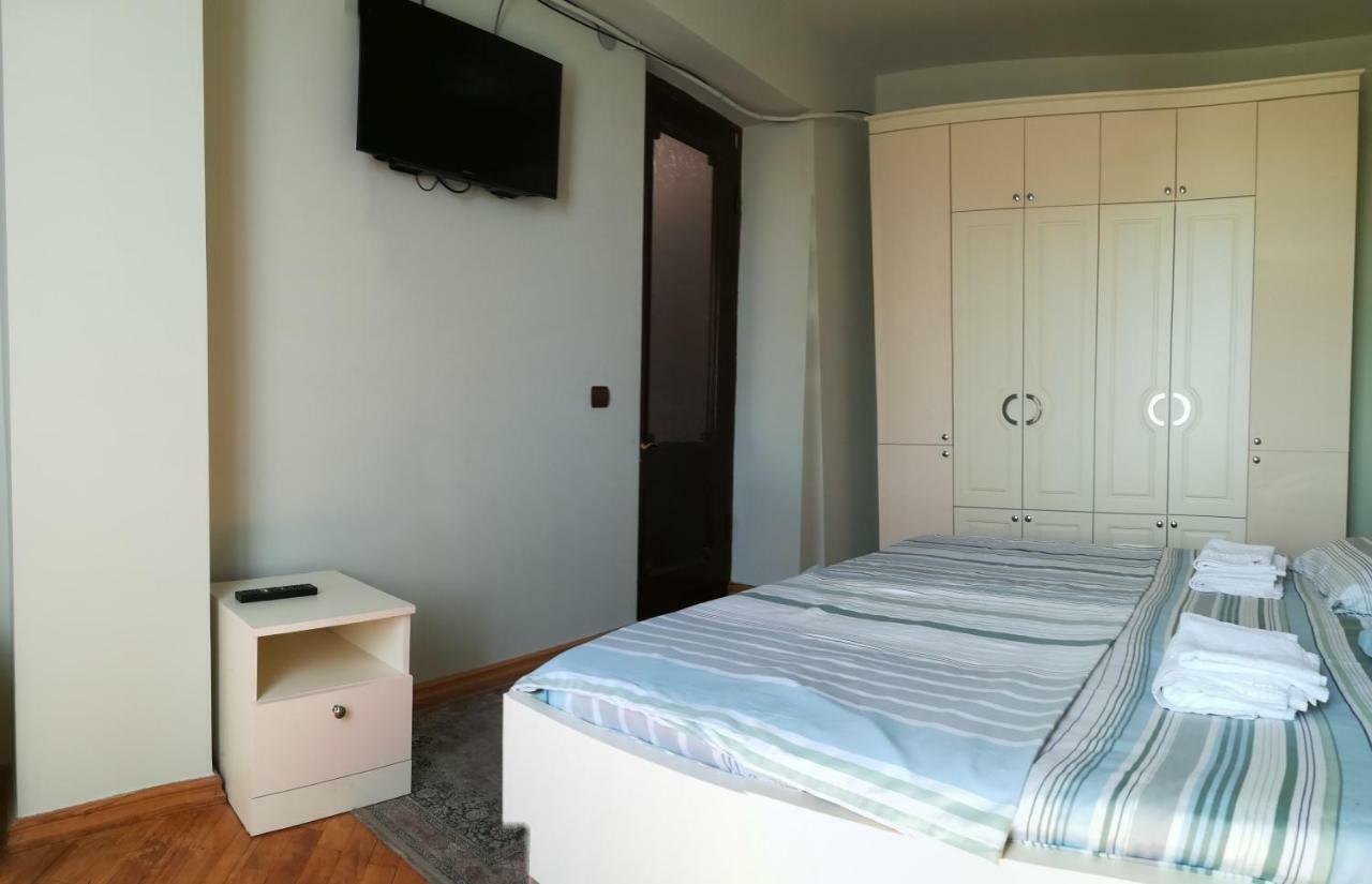 Davka Apartments Batumi Esterno foto