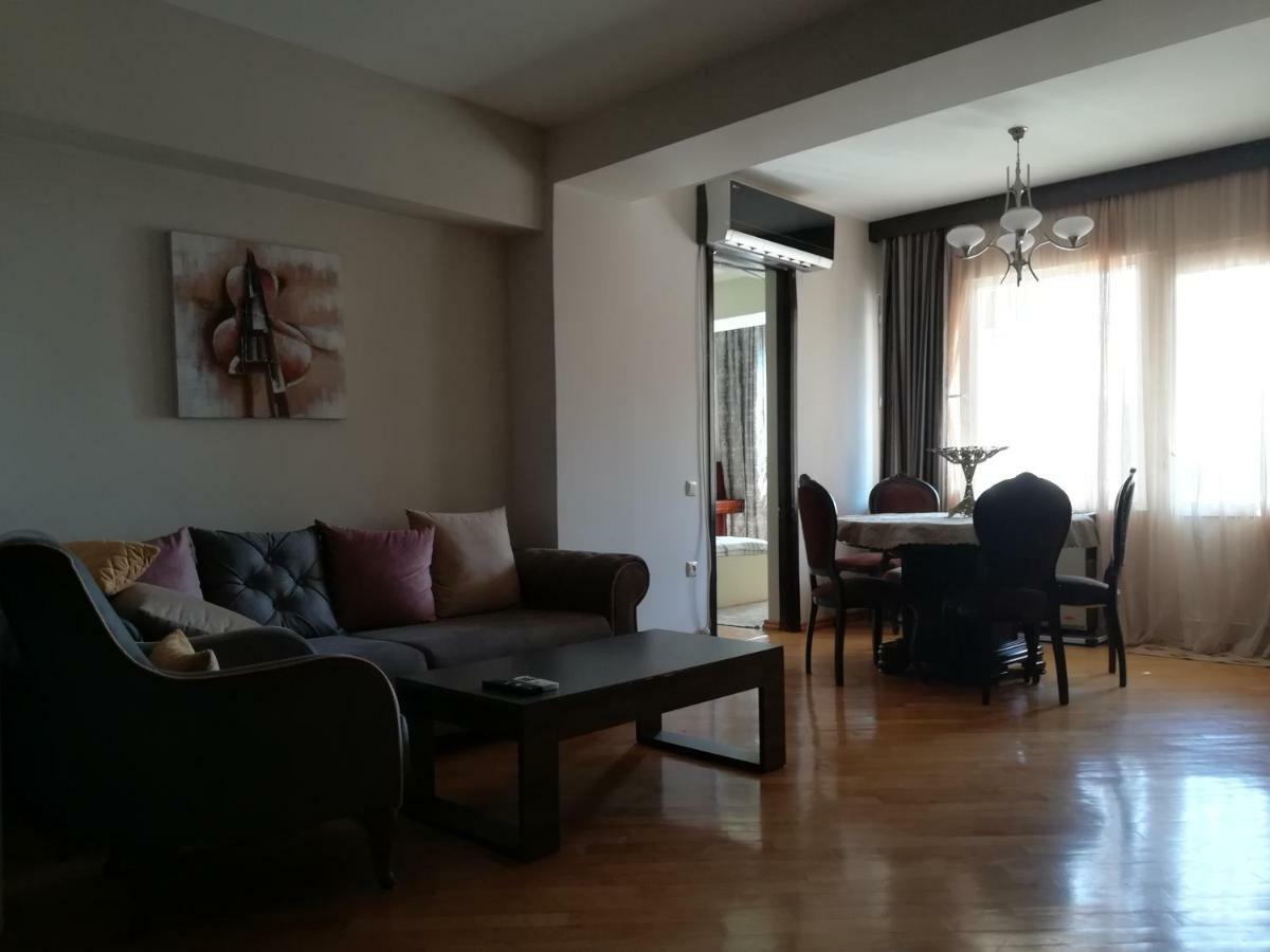 Davka Apartments Batumi Esterno foto